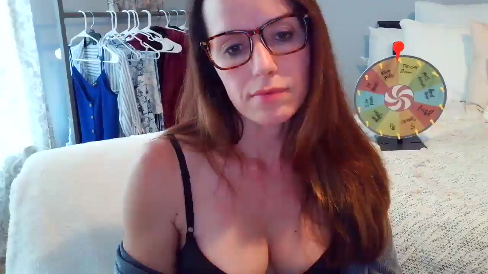 Gallery image thumbnail from ellakane699's myfreecams stream on, 04/10/2026, 12:14 image 12 of 20