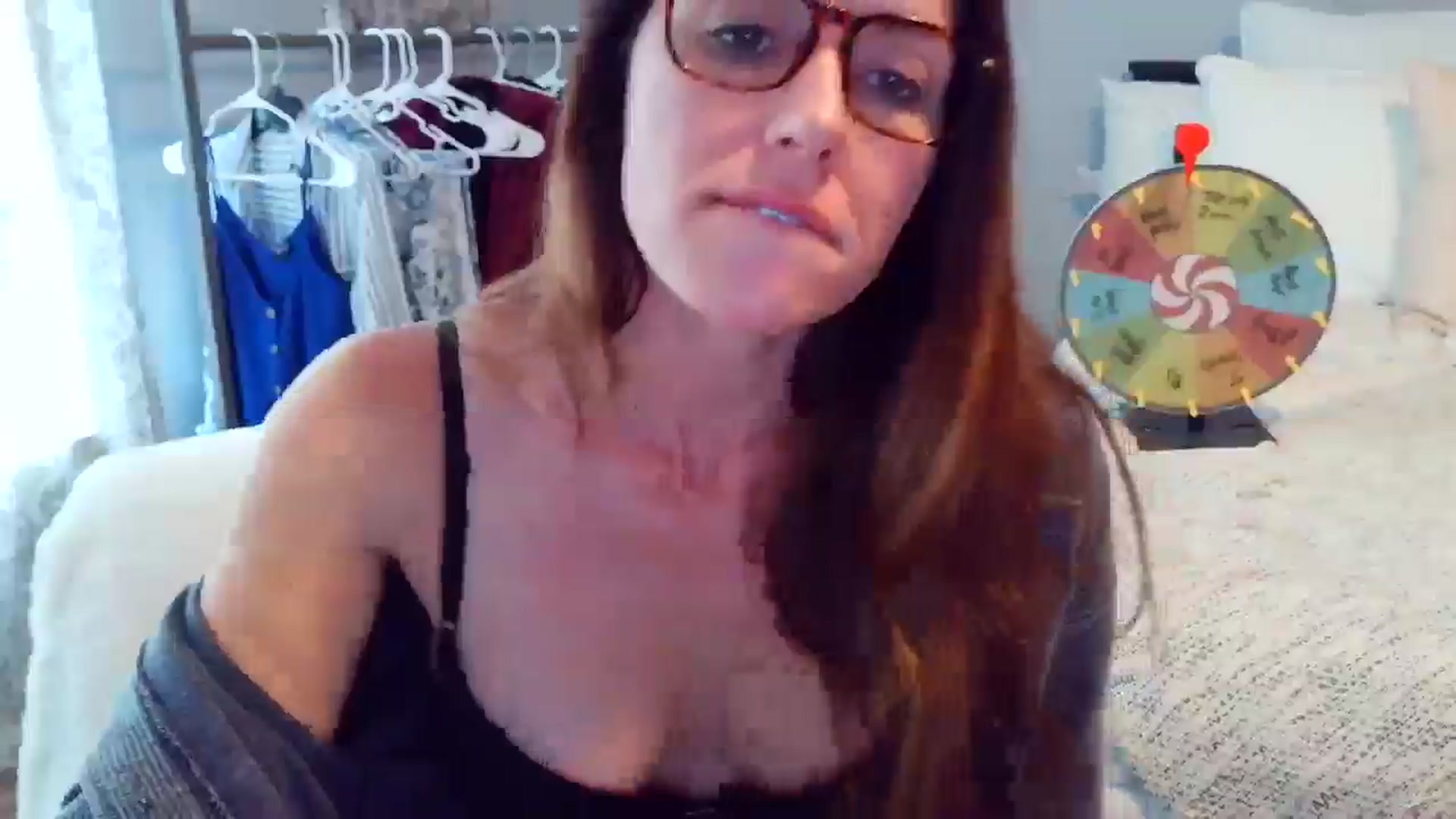 Gallery image thumbnail from ellakane699's myfreecams stream on, 04/10/2026, 12:14 image 4 of 20