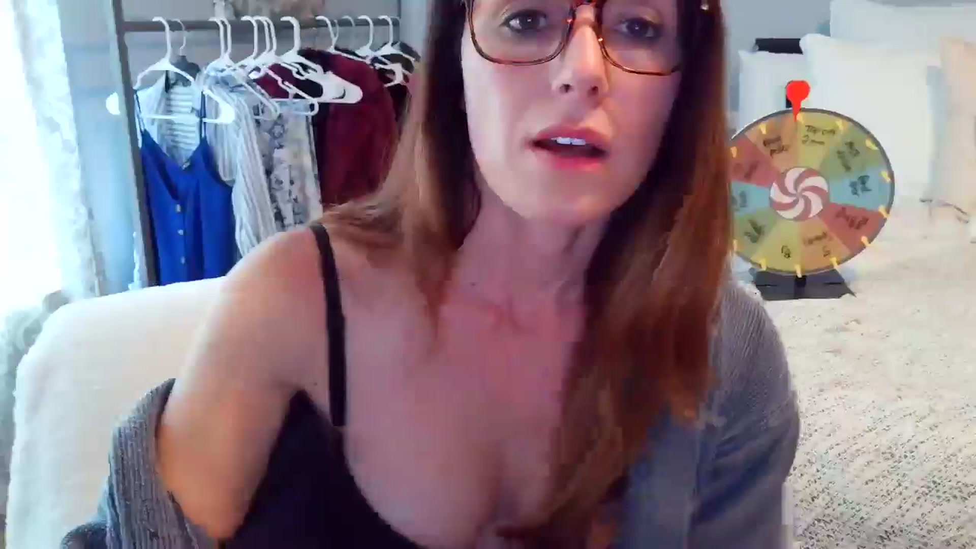 Gallery image thumbnail from ellakane699's myfreecams stream on, 04/10/2026, 12:14 image 17 of 20