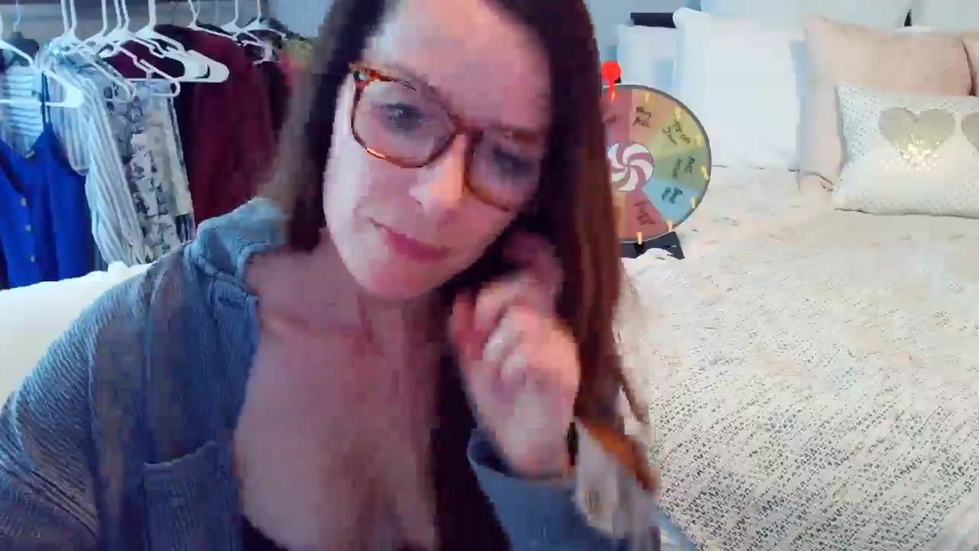 Gallery image thumbnail from ellakane699's myfreecams stream on, 04/10/2026, 13:13 image 19 of 20