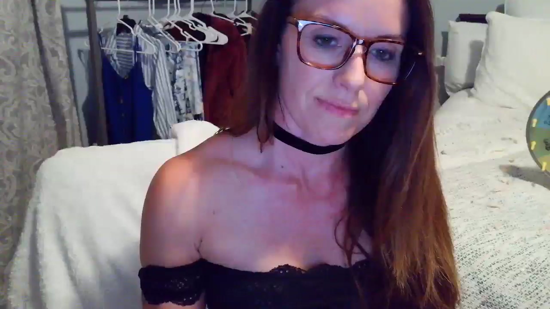 Gallery image thumbnail from ellakane699's myfreecams stream on, 04/15/2026, 24:19 image 9 of 20