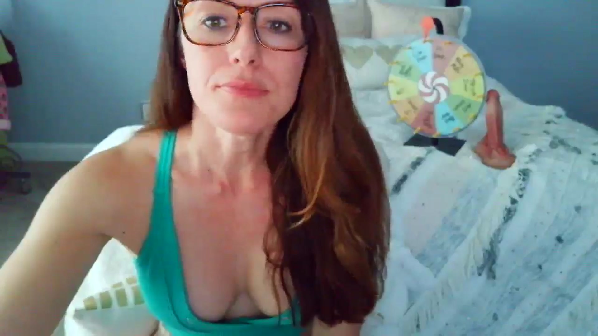 Gallery image thumbnail from ellakane699's myfreecams stream on, 04/16/2026, 13:19 image 20 of 20