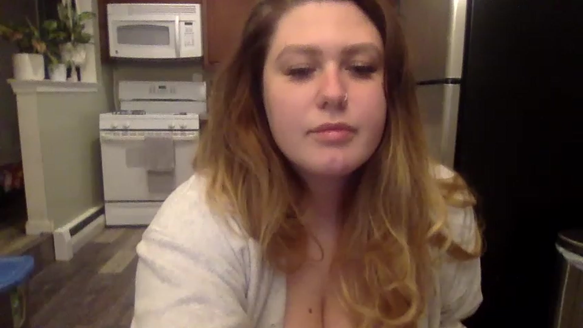 Gallery image thumbnail from ellegirlie's myfreecams stream on, 11/21/2022, 23:38 image 8 of 20