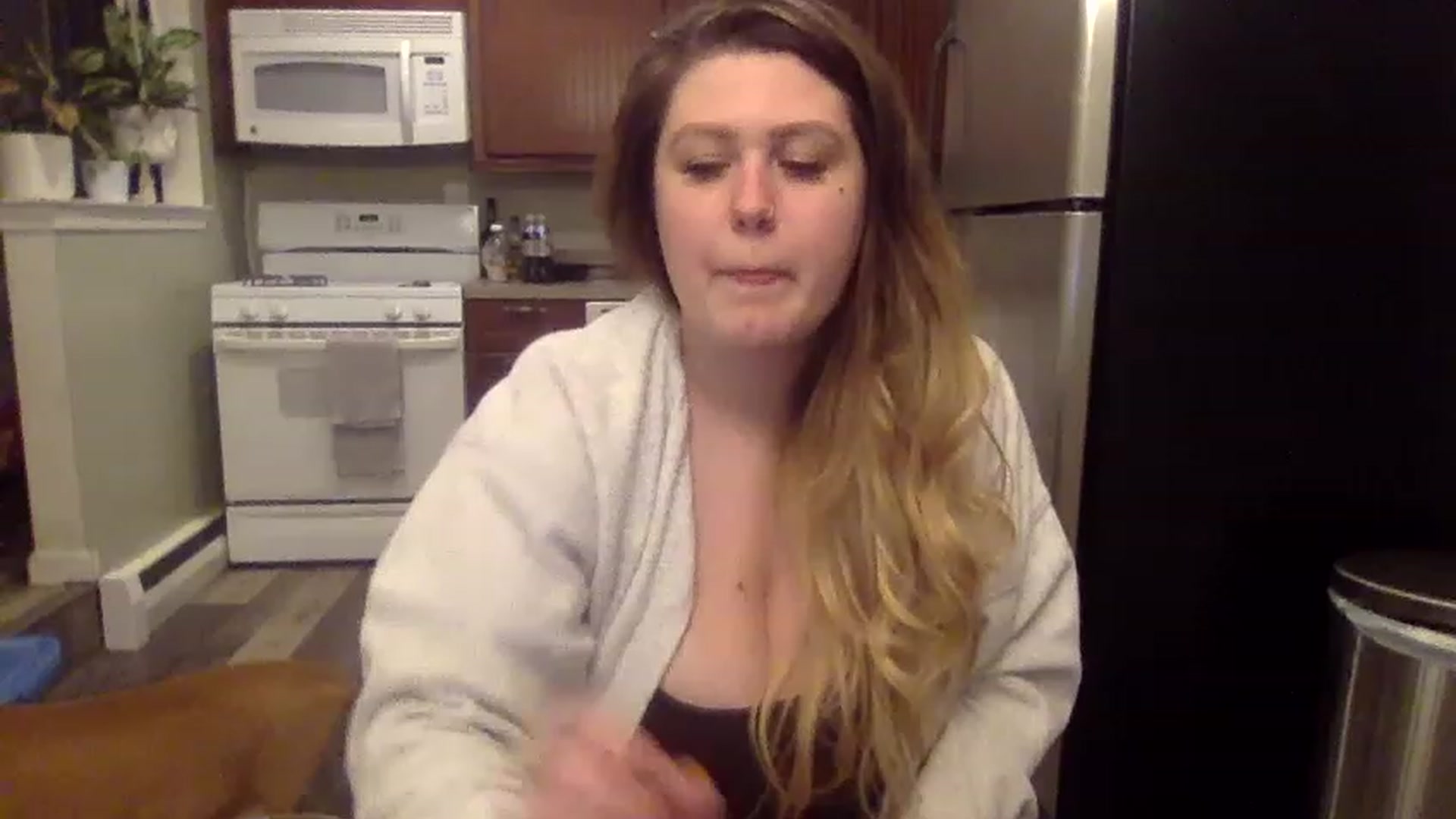Gallery image thumbnail from ellegirlie's myfreecams stream on, 11/21/2022, 23:38 image 1 of 20