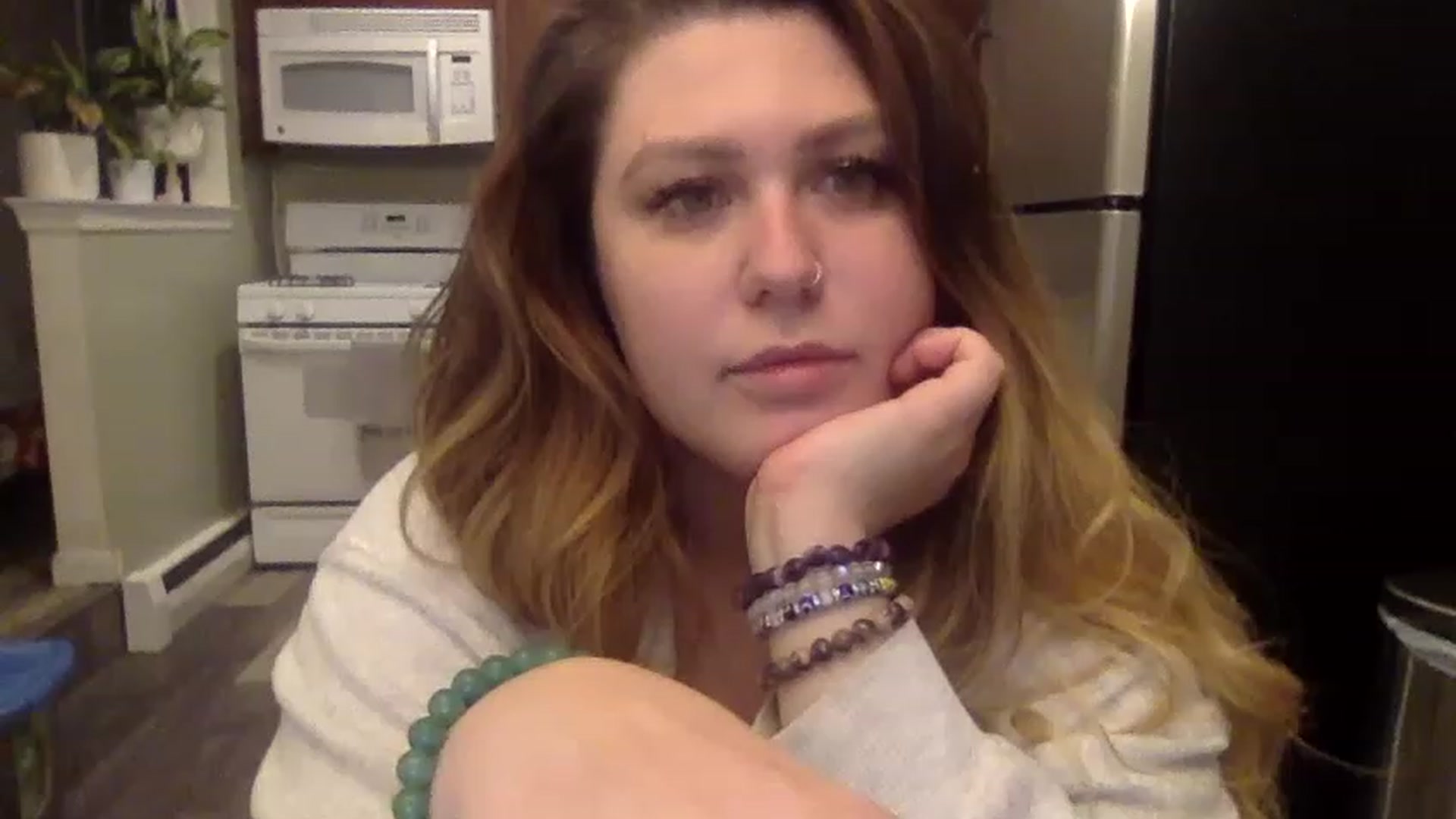 Gallery image thumbnail from ellegirlie's myfreecams stream on, 11/21/2022, 23:38 image 4 of 20