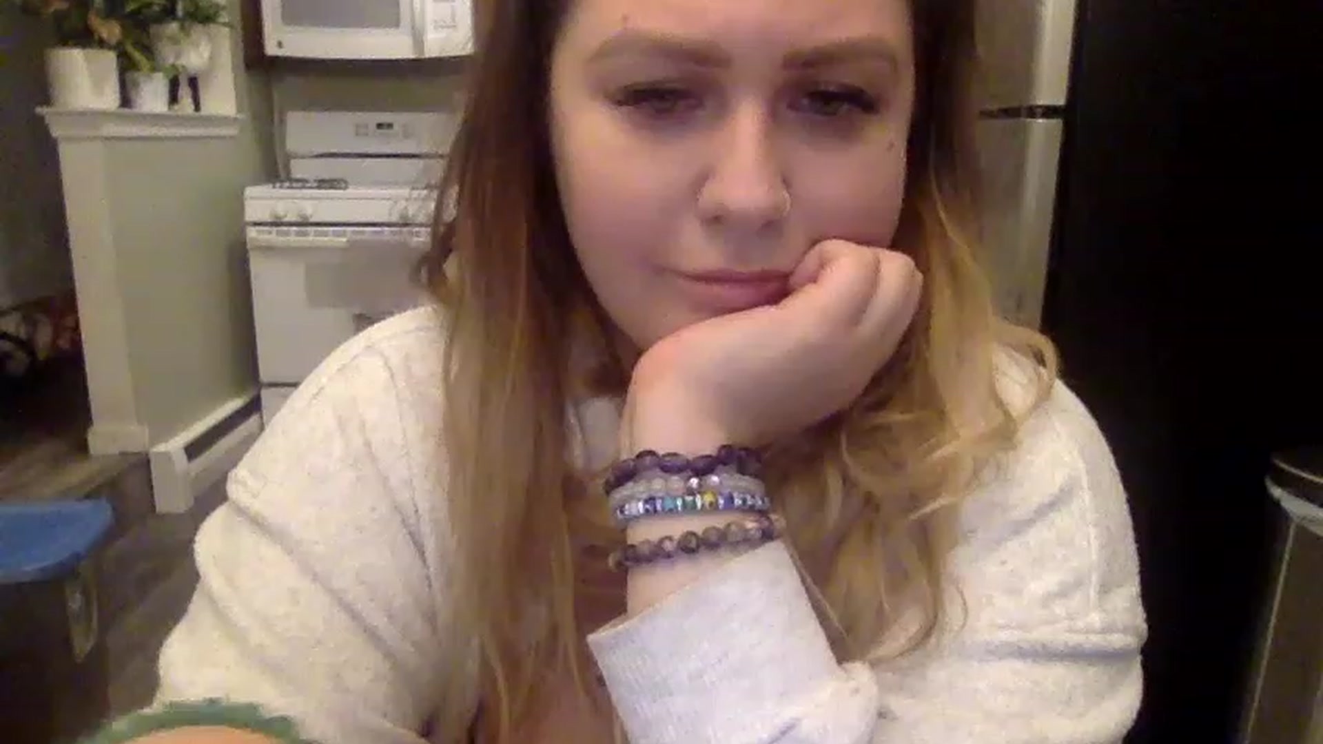Gallery image thumbnail from ellegirlie's myfreecams stream on, 11/22/2022, 02:22 image 9 of 20