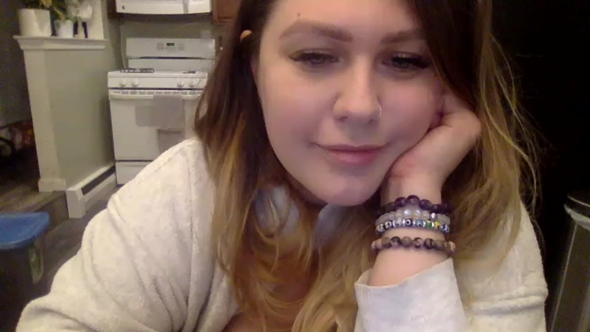 Gallery image thumbnail from ellegirlie's myfreecams stream on, 11/22/2022, 02:22 image 8 of 20