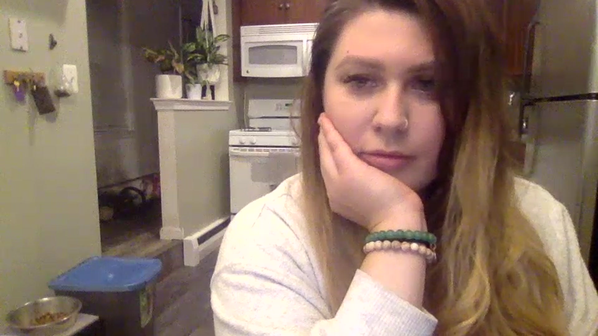 Gallery image thumbnail from ellegirlie's myfreecams stream on, 11/22/2022, 02:22 image 18 of 20