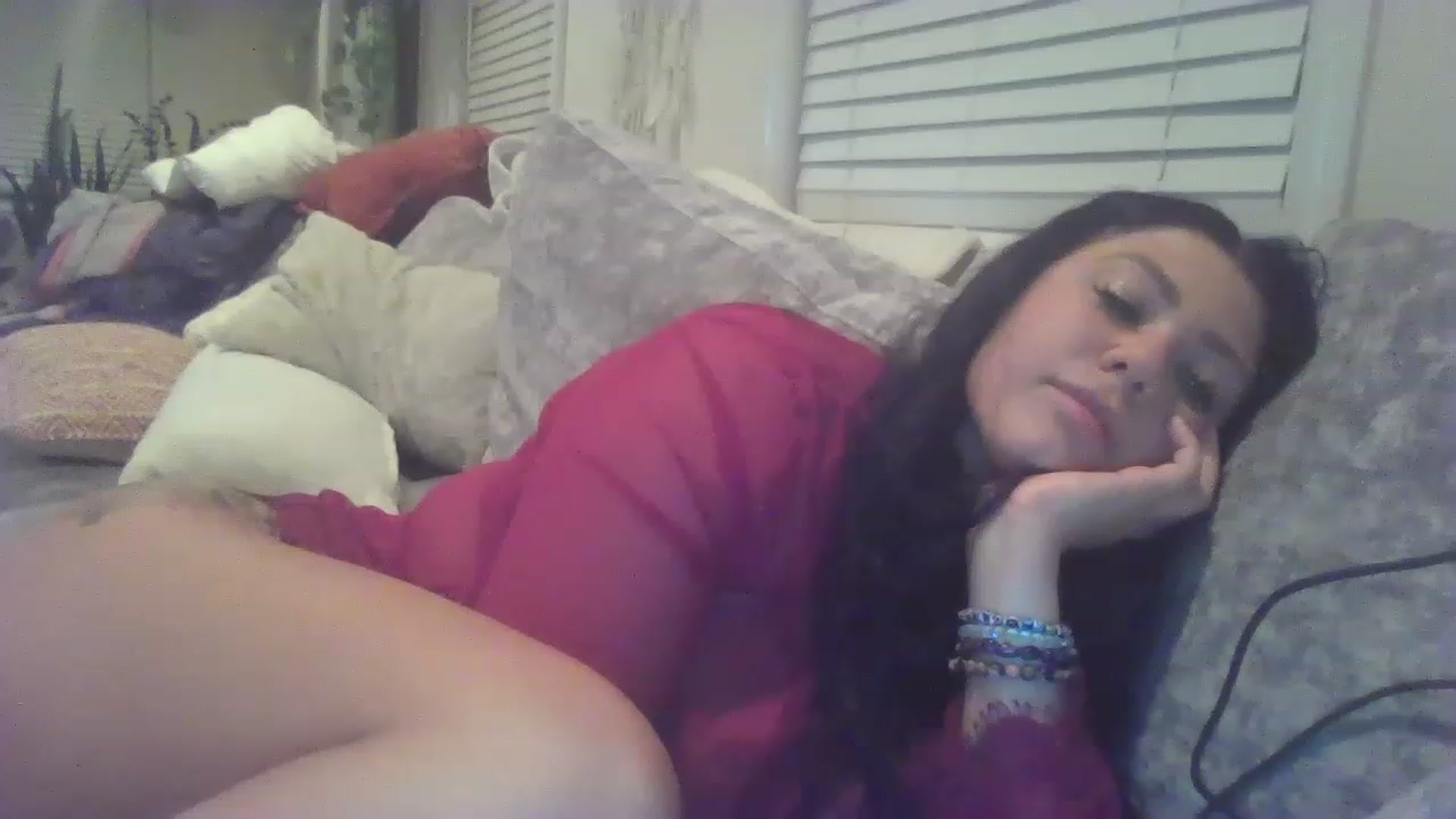 Gallery image thumbnail from ellegirlie's myfreecams stream on, 07/27/2023, 04:40 image 15 of 20