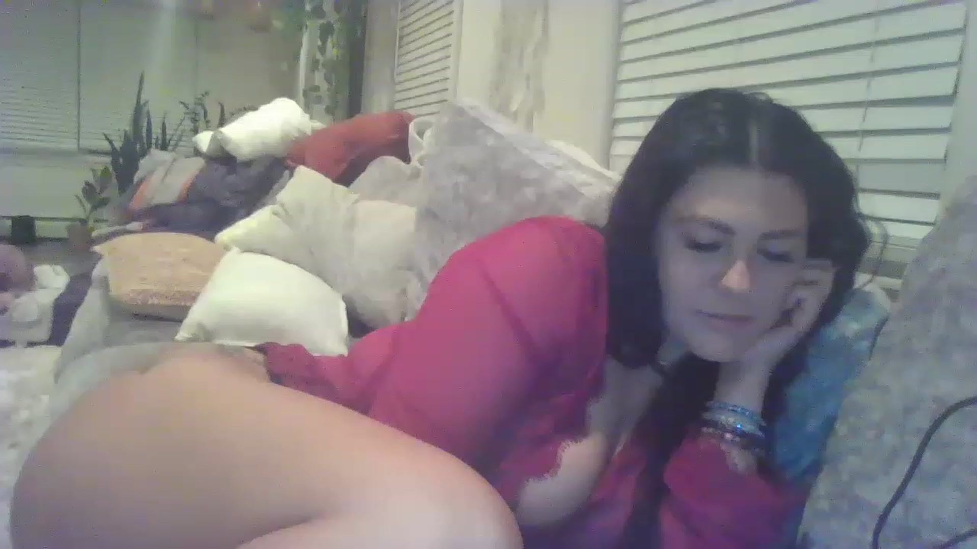 Gallery image thumbnail from ellegirlie's myfreecams stream on, 07/27/2023, 04:40 image 8 of 20