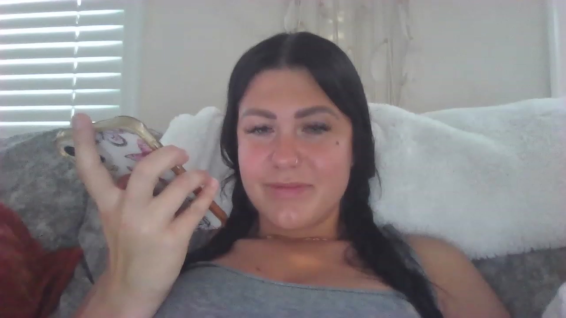 Gallery image thumbnail from ellegirlie's myfreecams stream on, 07/29/2023, 23:43 image 15 of 20