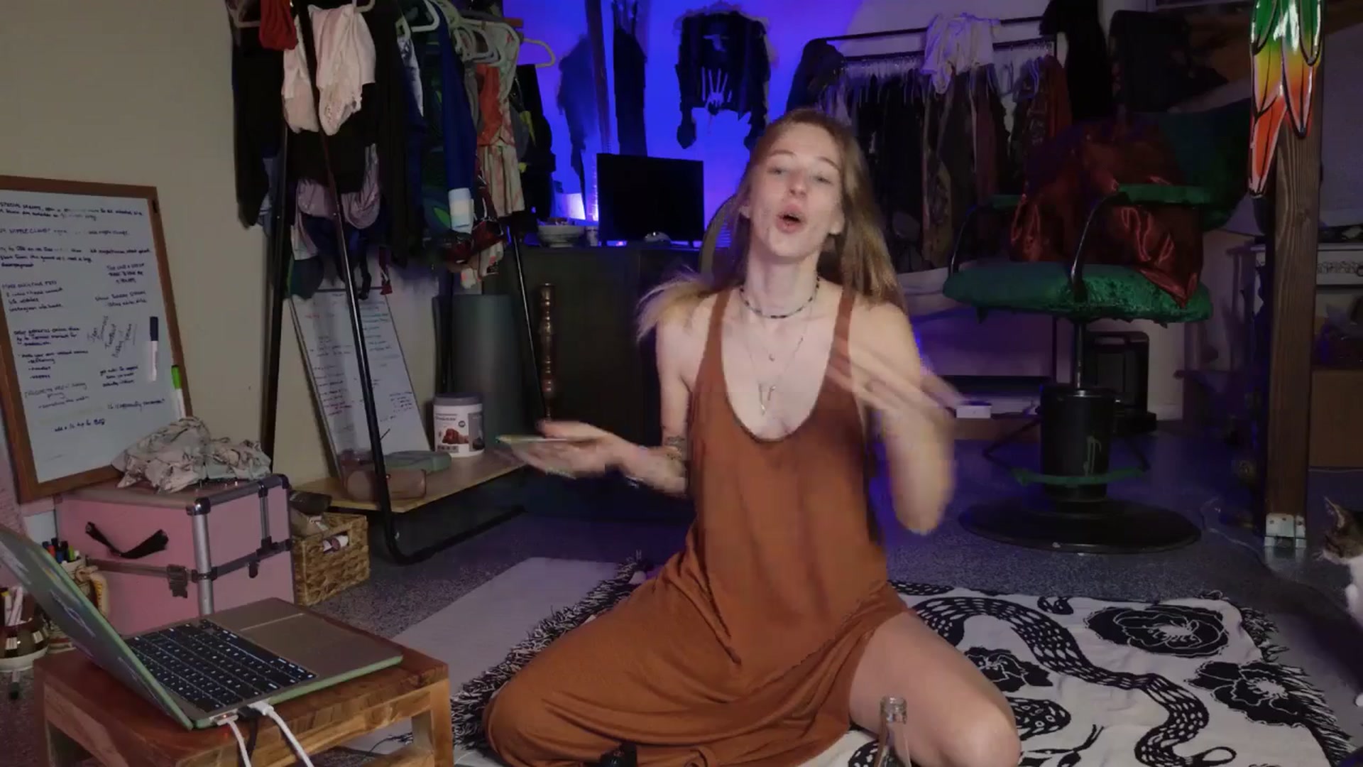 Gallery image thumbnail from ellispierce's myfreecams stream on, 10/20/2025, 07:25 image 3 of 20