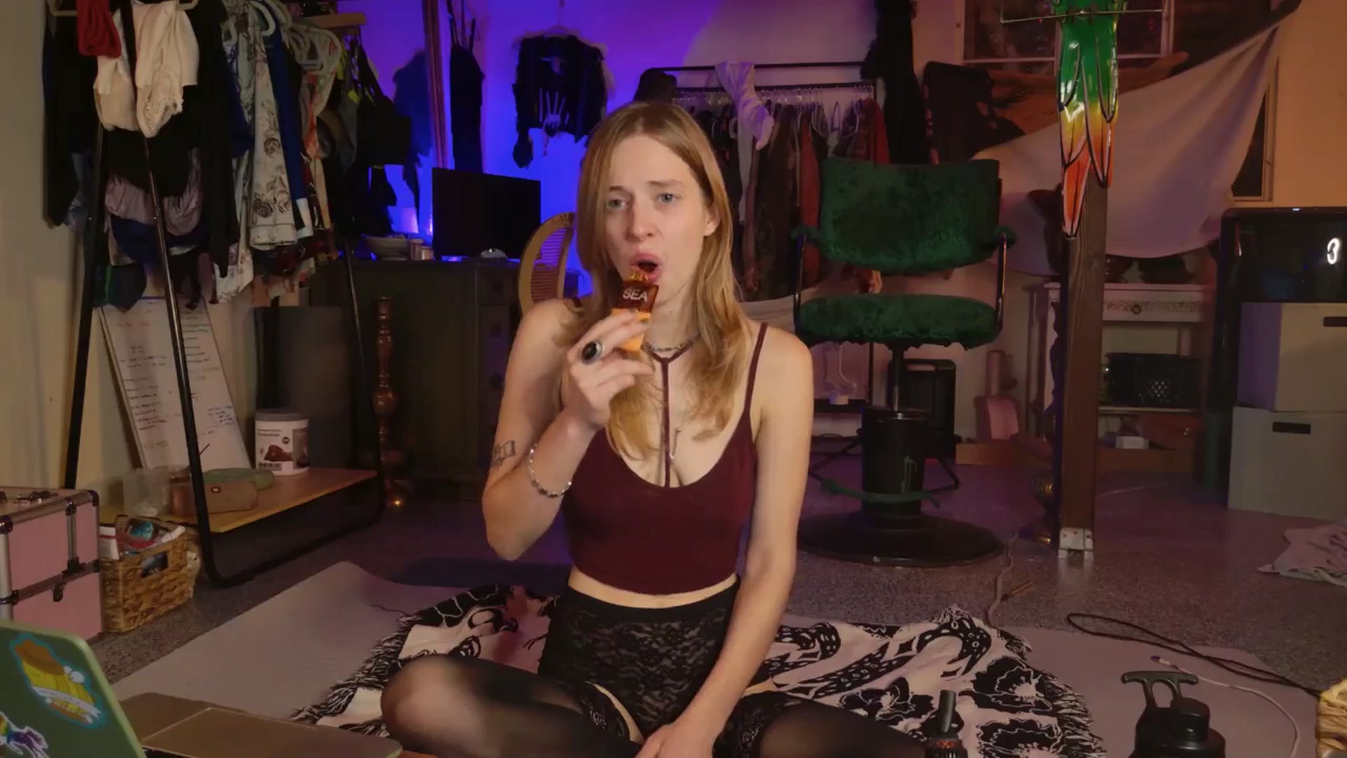 Gallery image thumbnail from ellispierce's myfreecams stream on, 10/23/2025, 08:50 image 20 of 20