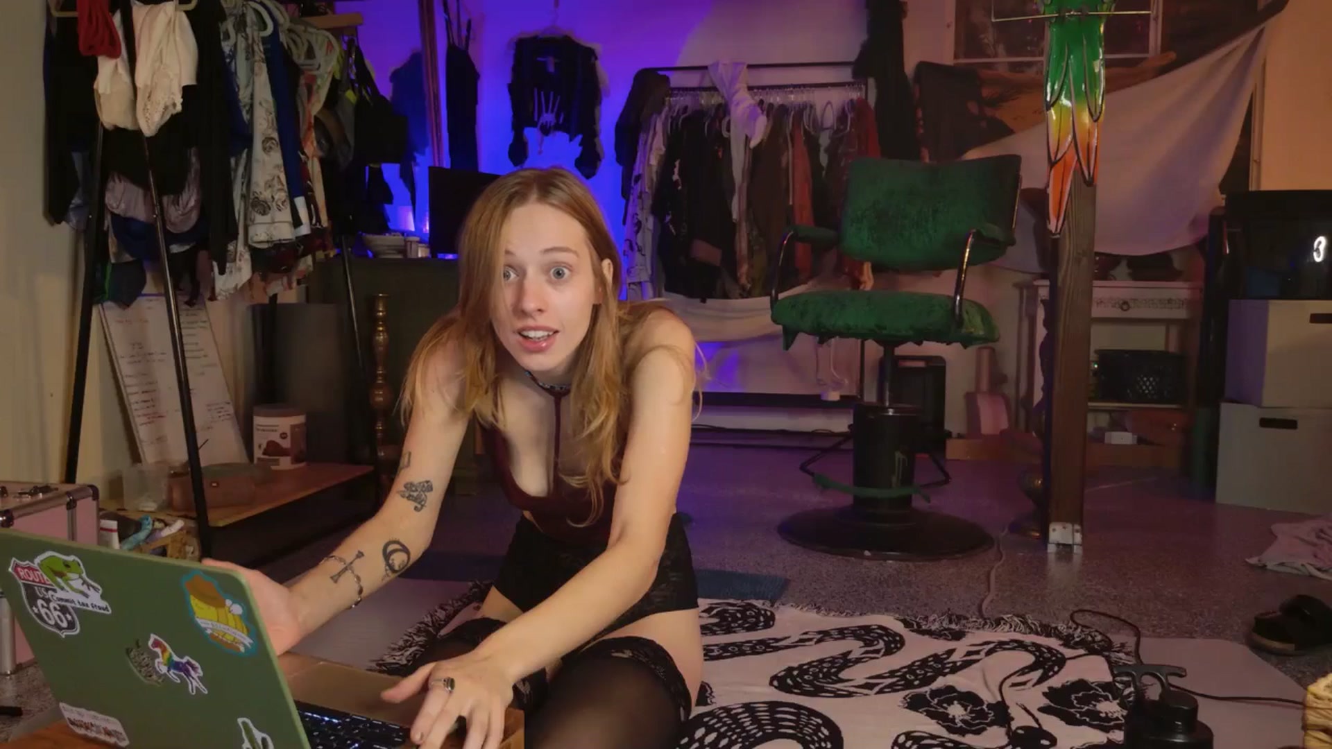 Gallery image thumbnail from ellispierce's myfreecams stream on, 10/23/2025, 08:50 image 8 of 20