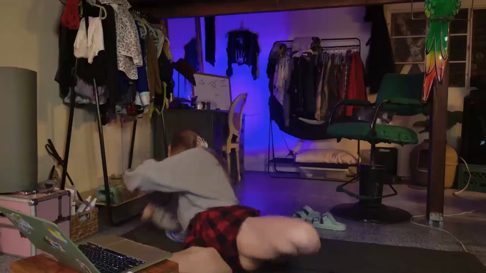 Gallery image thumbnail from ellispierce's myfreecams stream on, 10/27/2025, 06:57 image 5 of 20