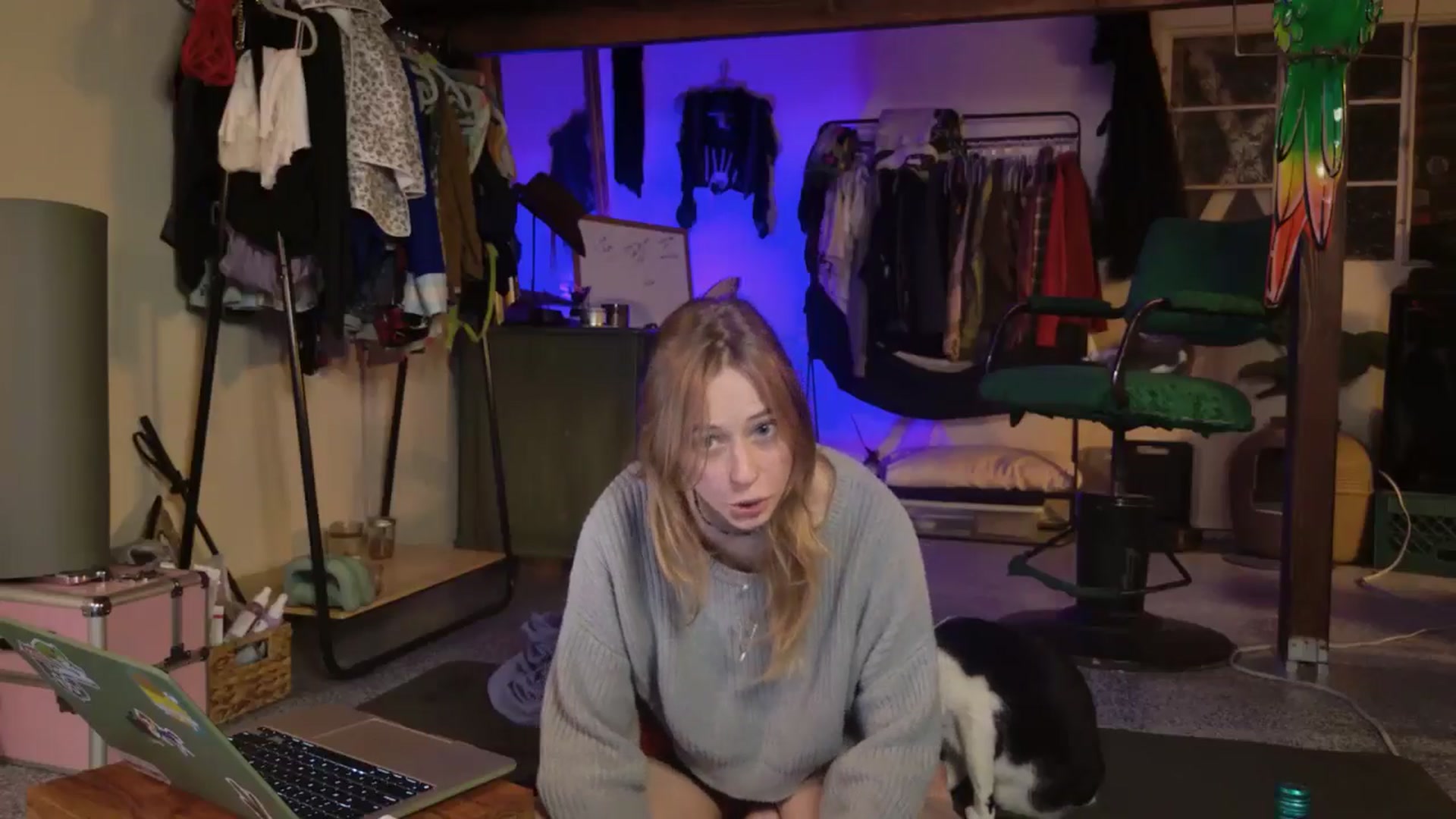 Gallery image thumbnail from ellispierce's myfreecams stream on, 10/27/2025, 06:57 image 7 of 20