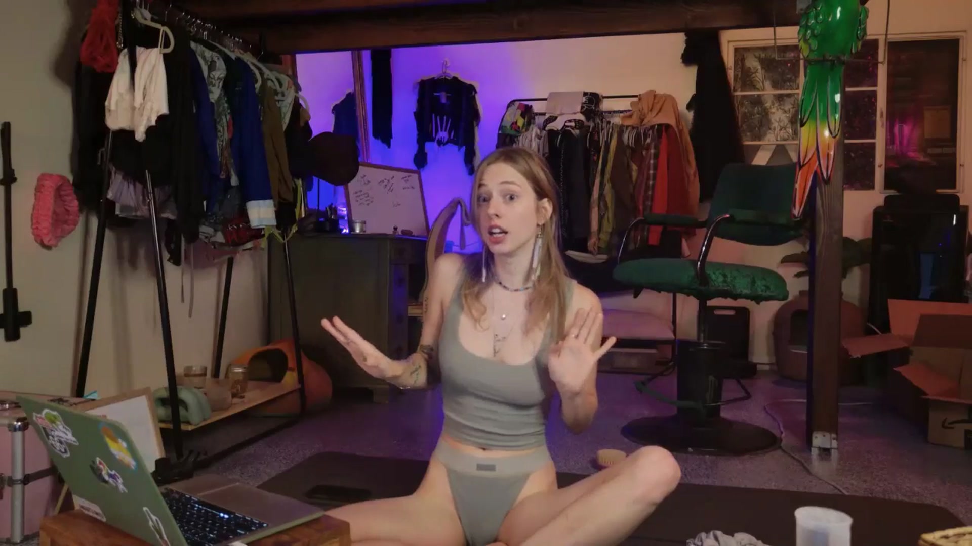 Gallery image thumbnail from ellispierce's myfreecams stream on, 10/28/2025, 08:34 image 19 of 20