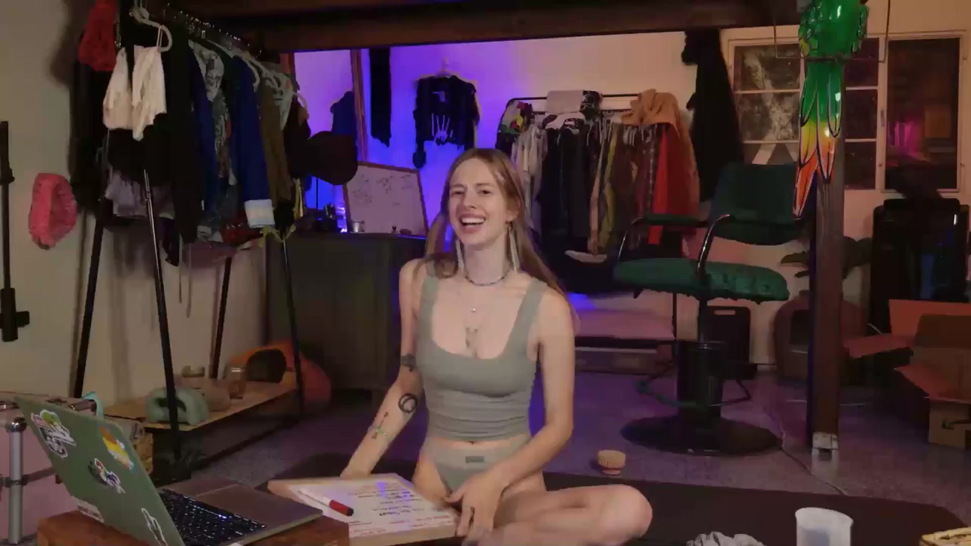 Gallery image thumbnail from ellispierce's myfreecams stream on, 10/28/2025, 08:34 image 20 of 20