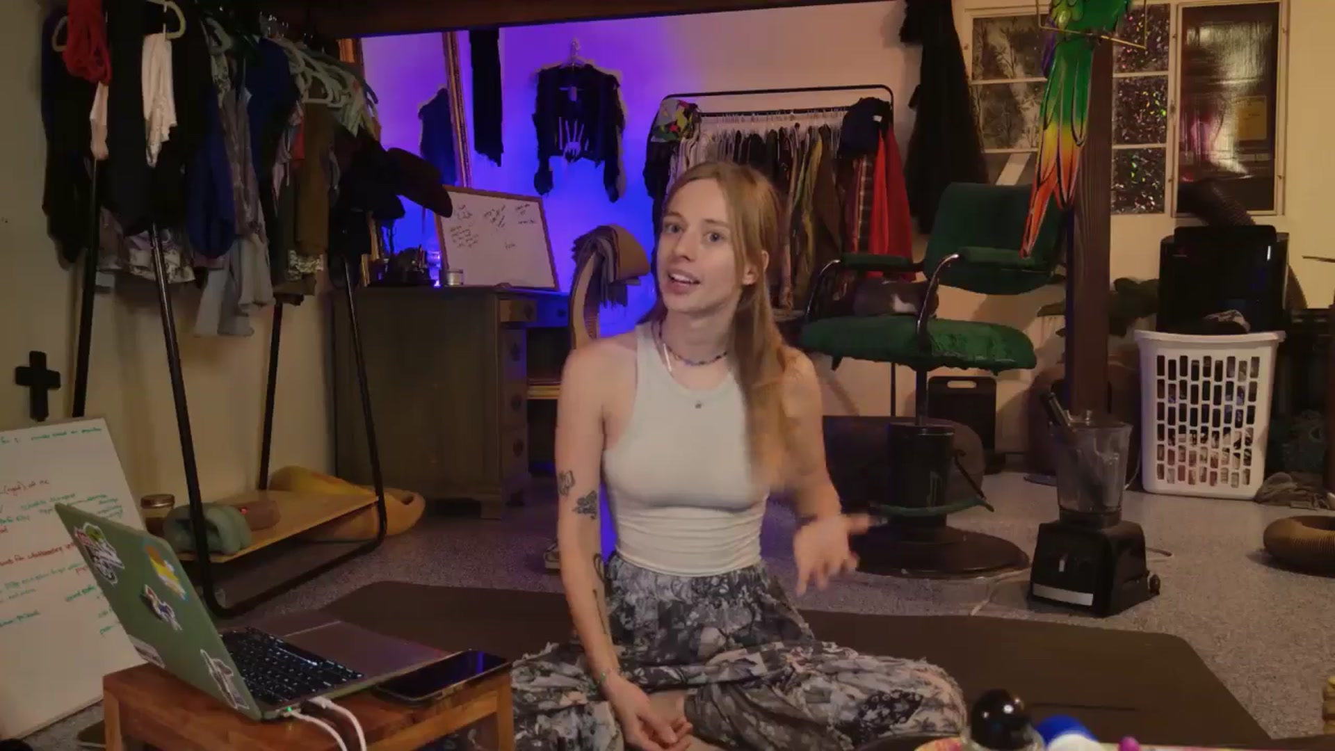 Gallery image thumbnail from ellispierce's myfreecams stream on, 11/02/2025, 09:21 image 7 of 20