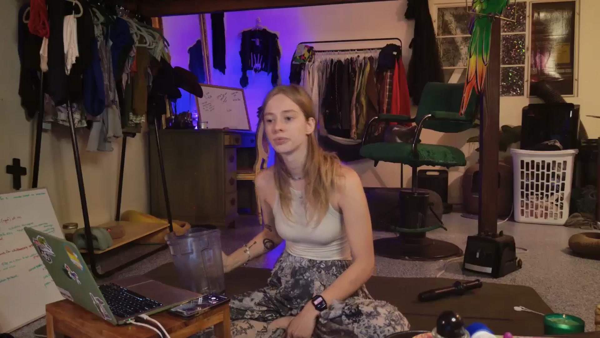 Gallery image thumbnail from ellispierce's myfreecams stream on, 11/02/2025, 09:21 image 8 of 20