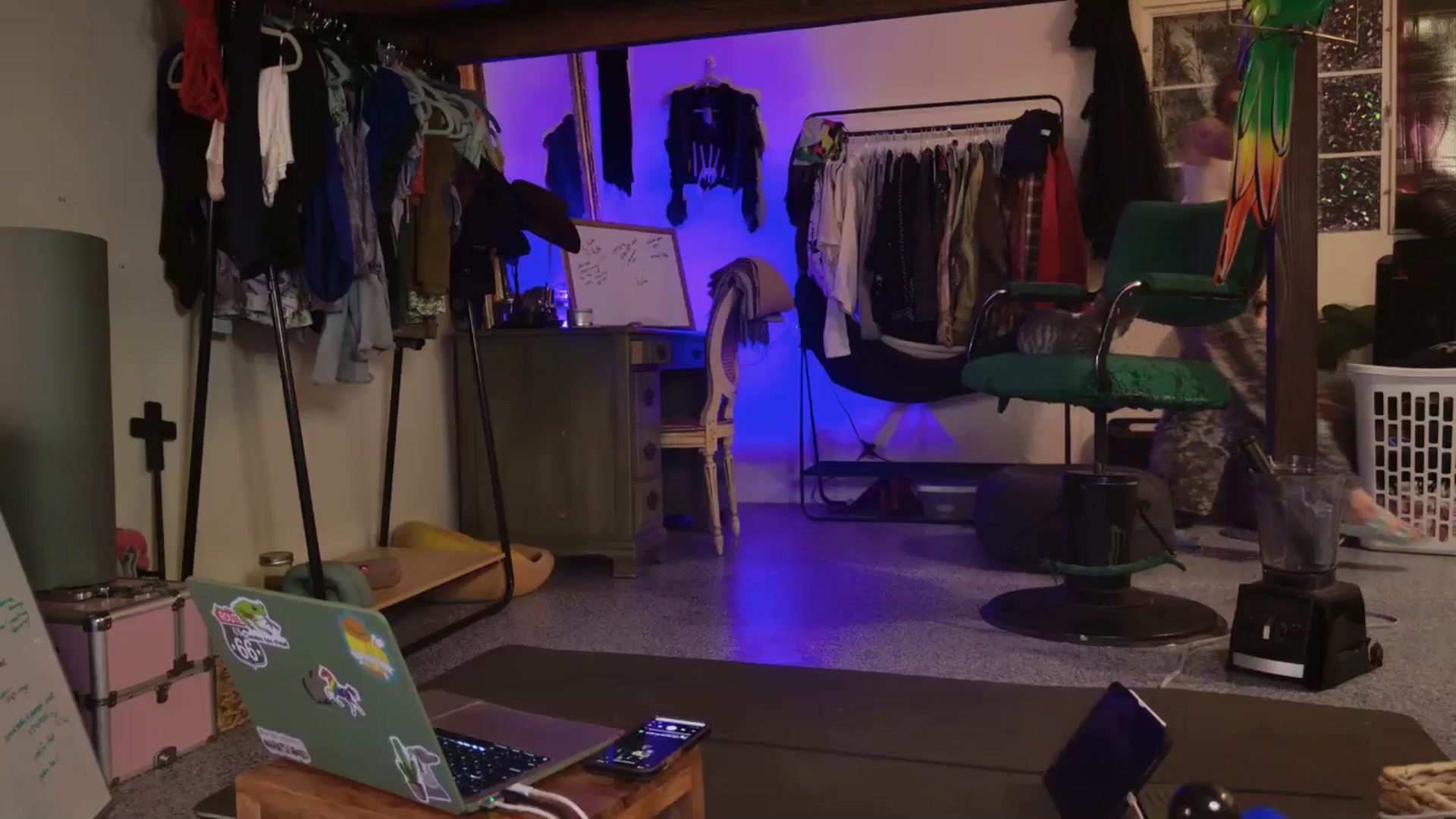 Gallery image thumbnail from ellispierce's myfreecams stream on, 11/02/2025, 09:21 image 2 of 20