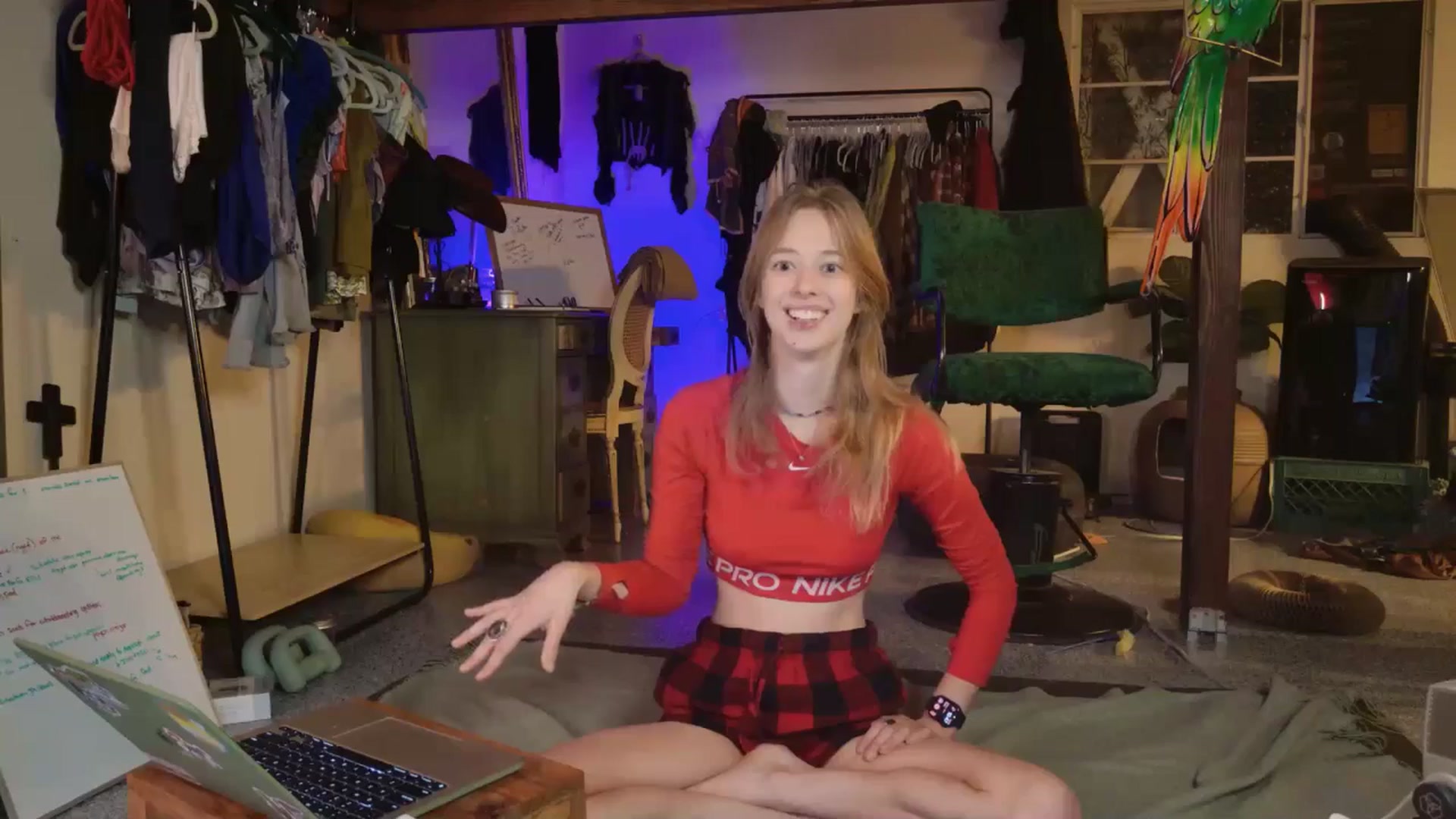 Gallery image thumbnail from ellispierce's myfreecams stream on, 11/03/2025, 06:14 image 5 of 20