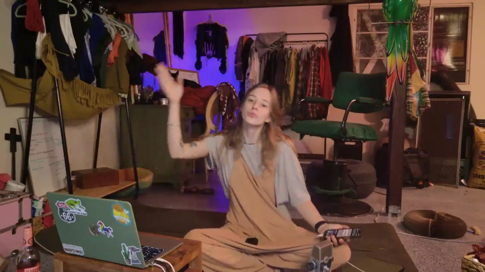 Gallery image thumbnail from ellispierce's myfreecams stream on, 11/06/2025, 09:46 image 10 of 20
