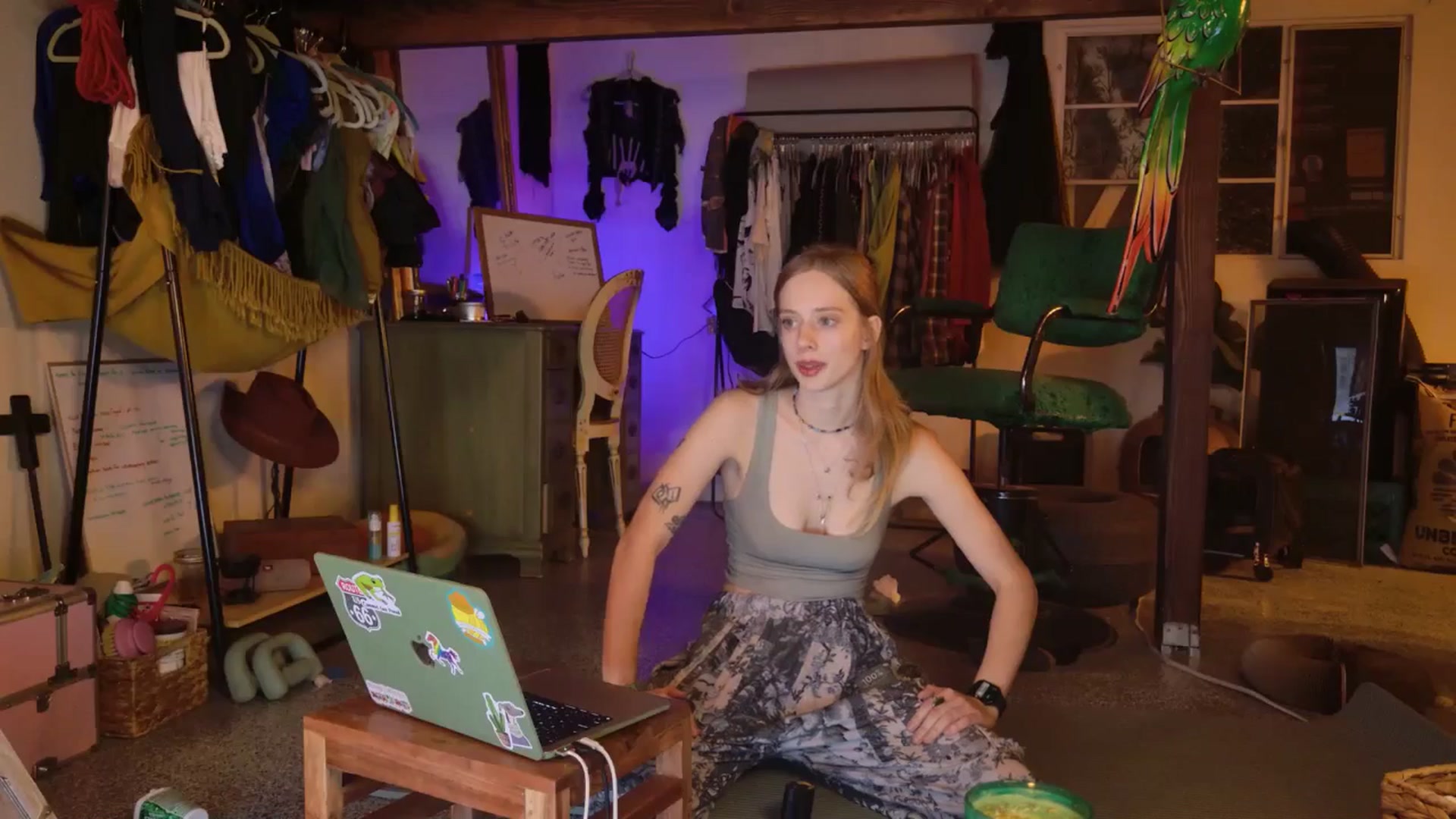 Gallery image thumbnail from ellispierce's myfreecams stream on, 11/07/2025, 09:04 image 19 of 20