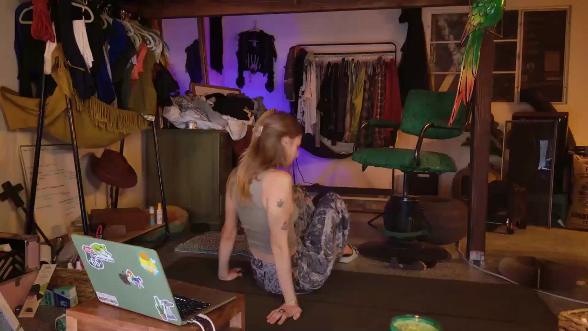 Gallery image thumbnail from ellispierce's myfreecams stream on, 11/07/2025, 09:04 image 5 of 20