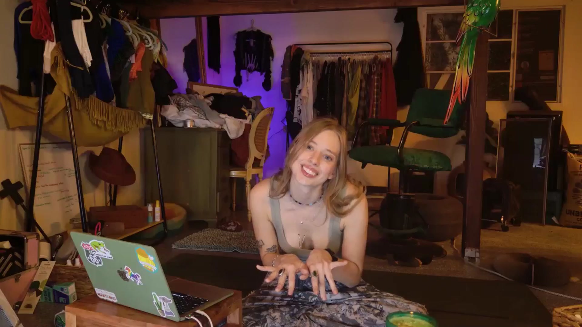 Gallery image thumbnail from ellispierce's myfreecams stream on, 11/07/2025, 09:04 image 9 of 20