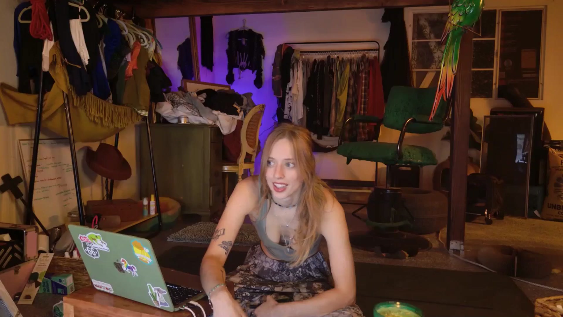 Gallery image thumbnail from ellispierce's myfreecams stream on, 11/07/2025, 09:04 image 4 of 20