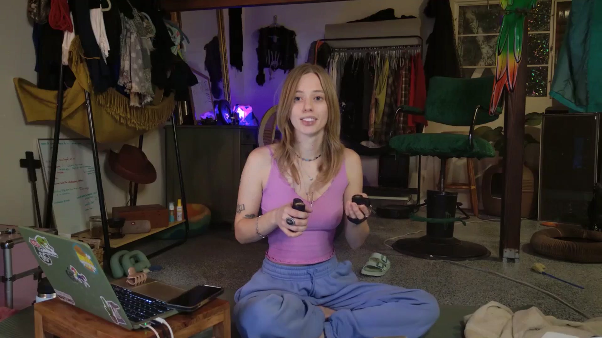 Gallery image thumbnail from ellispierce's myfreecams stream on, 11/08/2025, 09:17 image 14 of 20