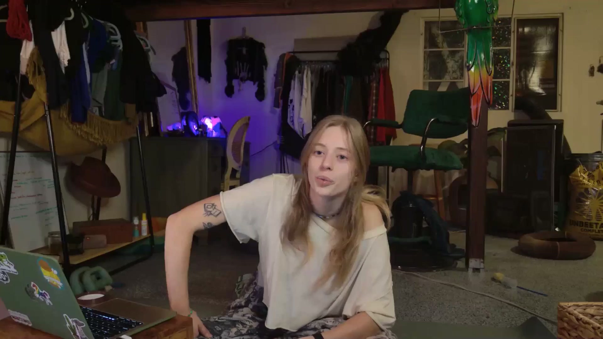 Gallery image thumbnail from ellispierce's myfreecams stream on, 11/09/2025, 11:12 image 10 of 20