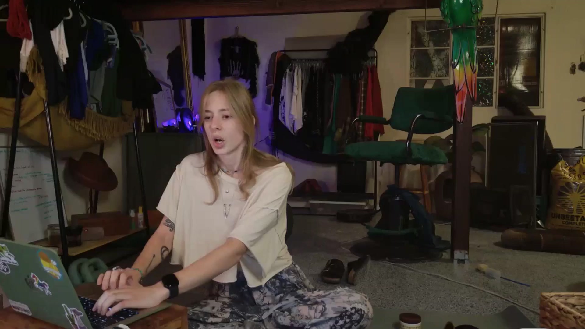 Gallery image thumbnail from ellispierce's myfreecams stream on, 11/09/2025, 11:12 image 16 of 20