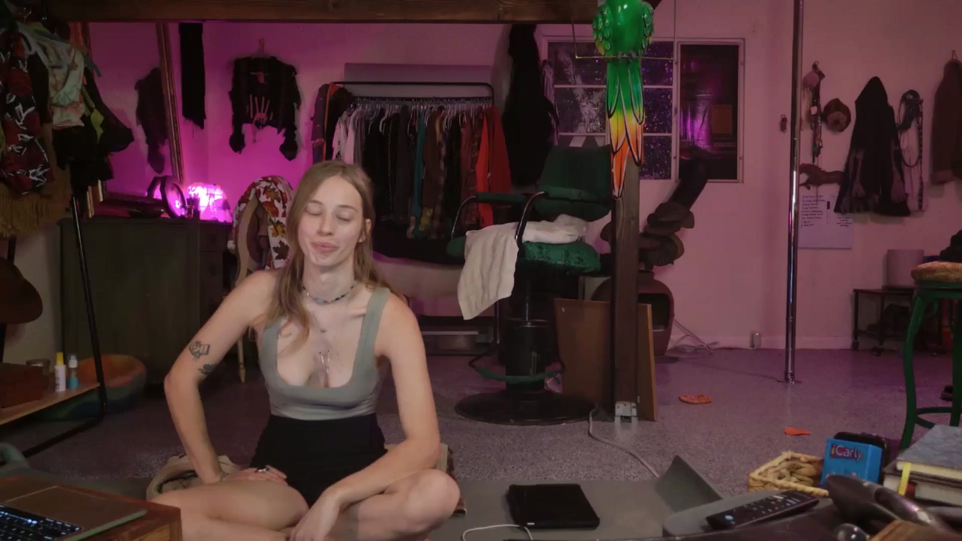Gallery image thumbnail from ellispierce's myfreecams stream on, 11/13/2025, 08:16 image 5 of 20