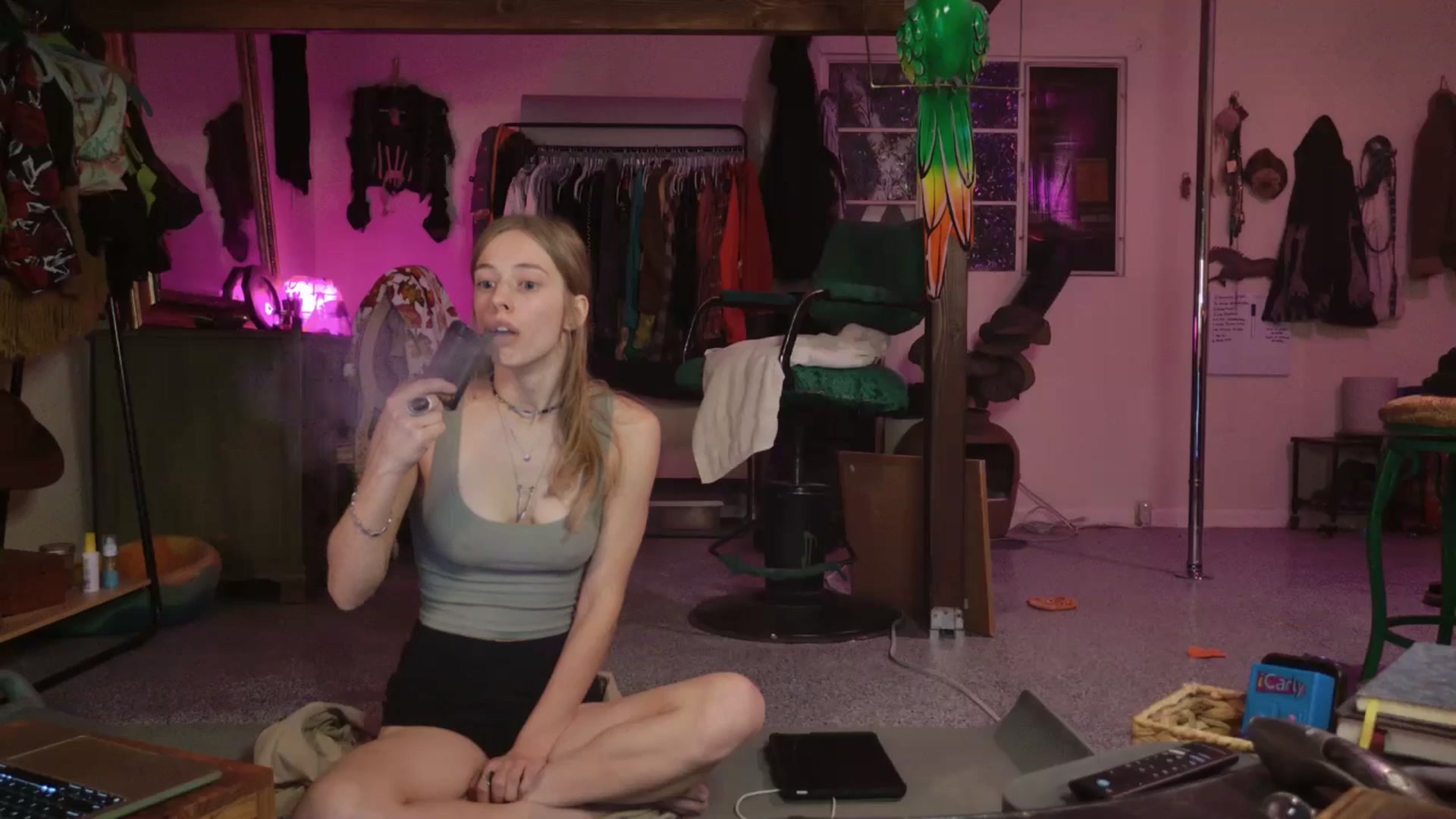 Gallery image thumbnail from ellispierce's myfreecams stream on, 11/13/2025, 08:16 image 6 of 20