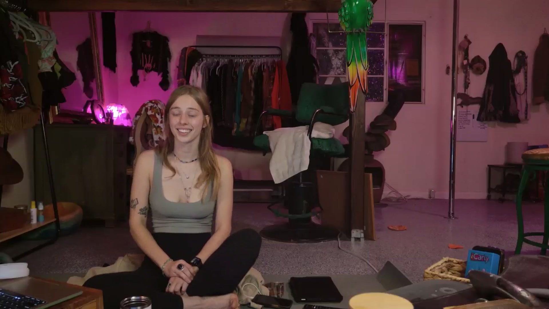 Gallery image thumbnail from ellispierce's myfreecams stream on, 11/13/2025, 08:16 image 13 of 20