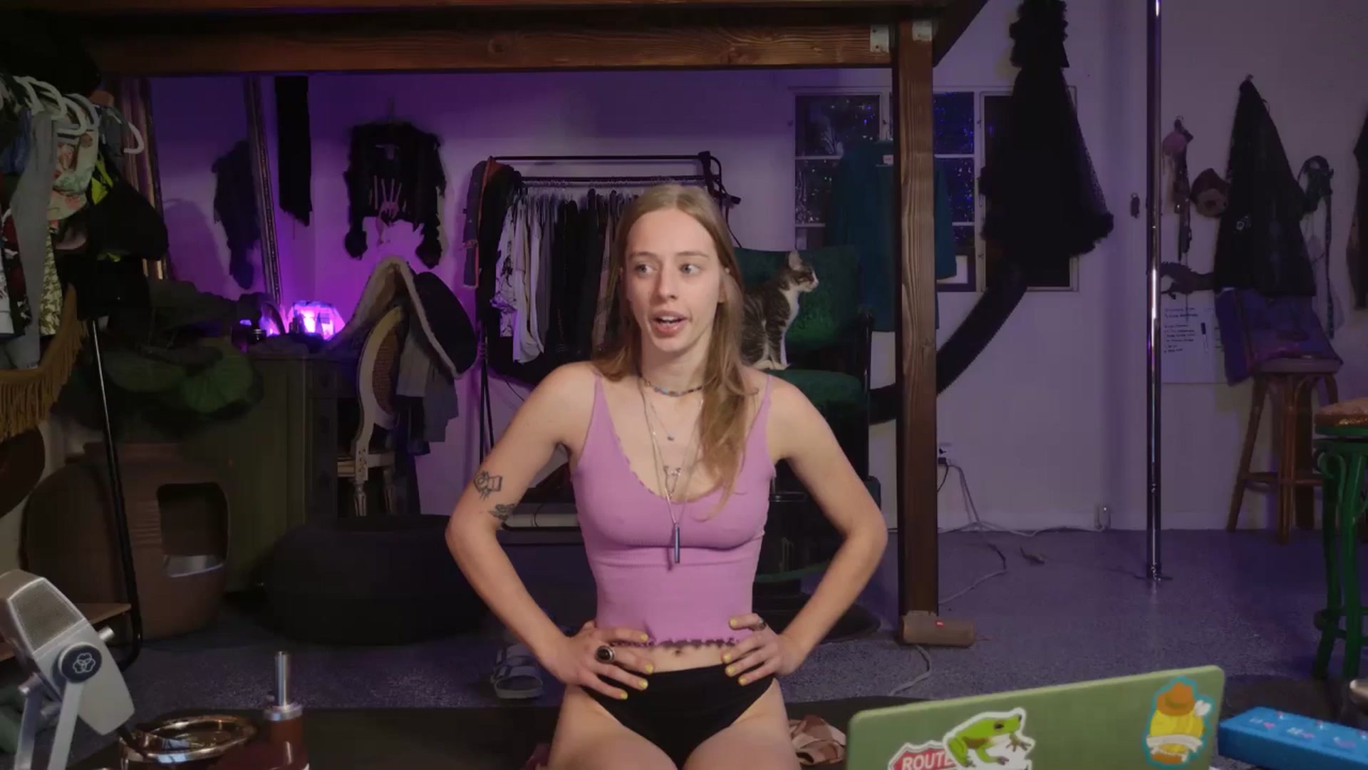 Gallery image thumbnail from ellispierce's myfreecams stream on, 11/30/2025, 08:26 image 7 of 20