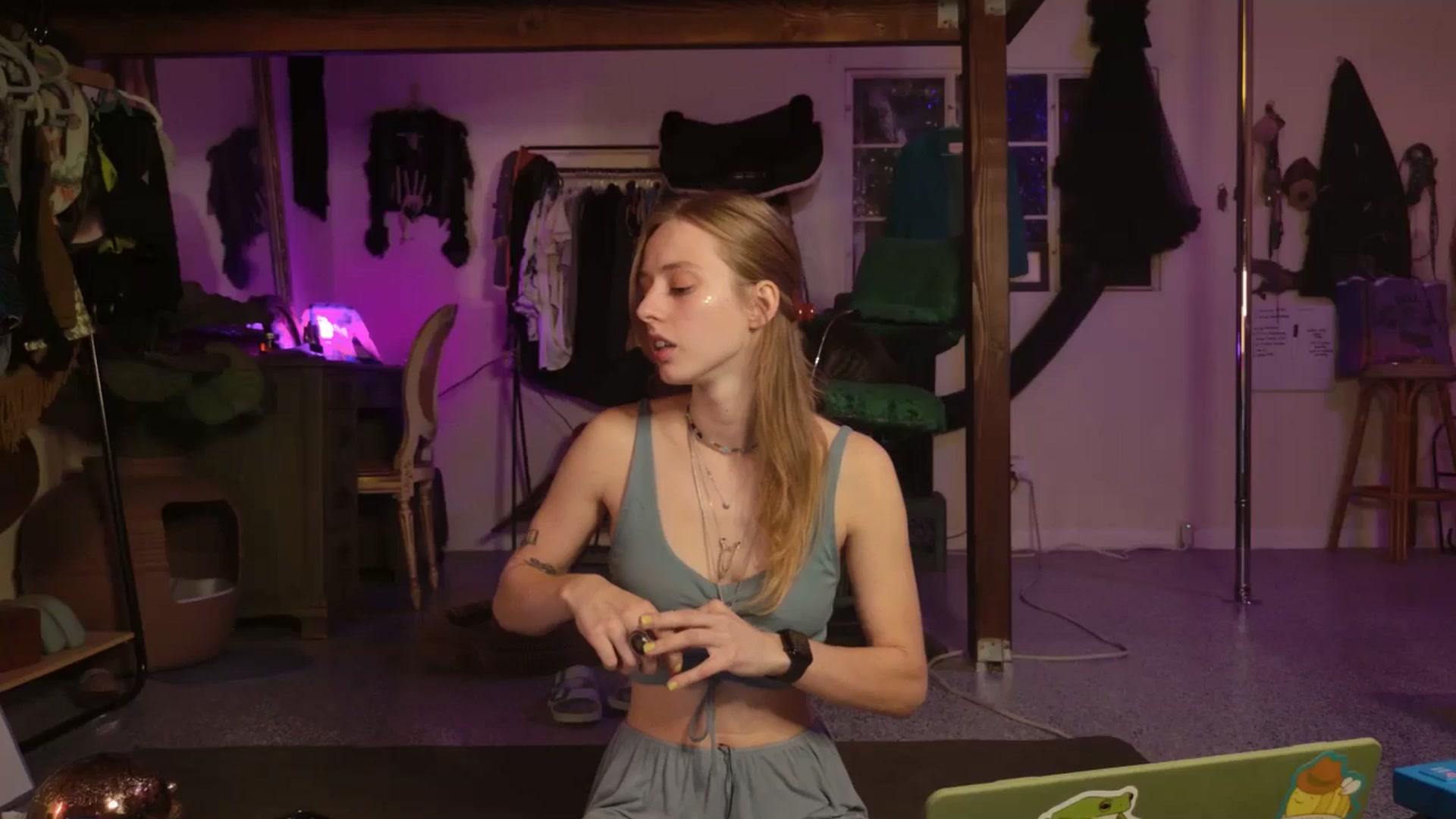 Gallery image thumbnail from ellispierce's myfreecams stream on, 12/01/2025, 08:03 image 20 of 20