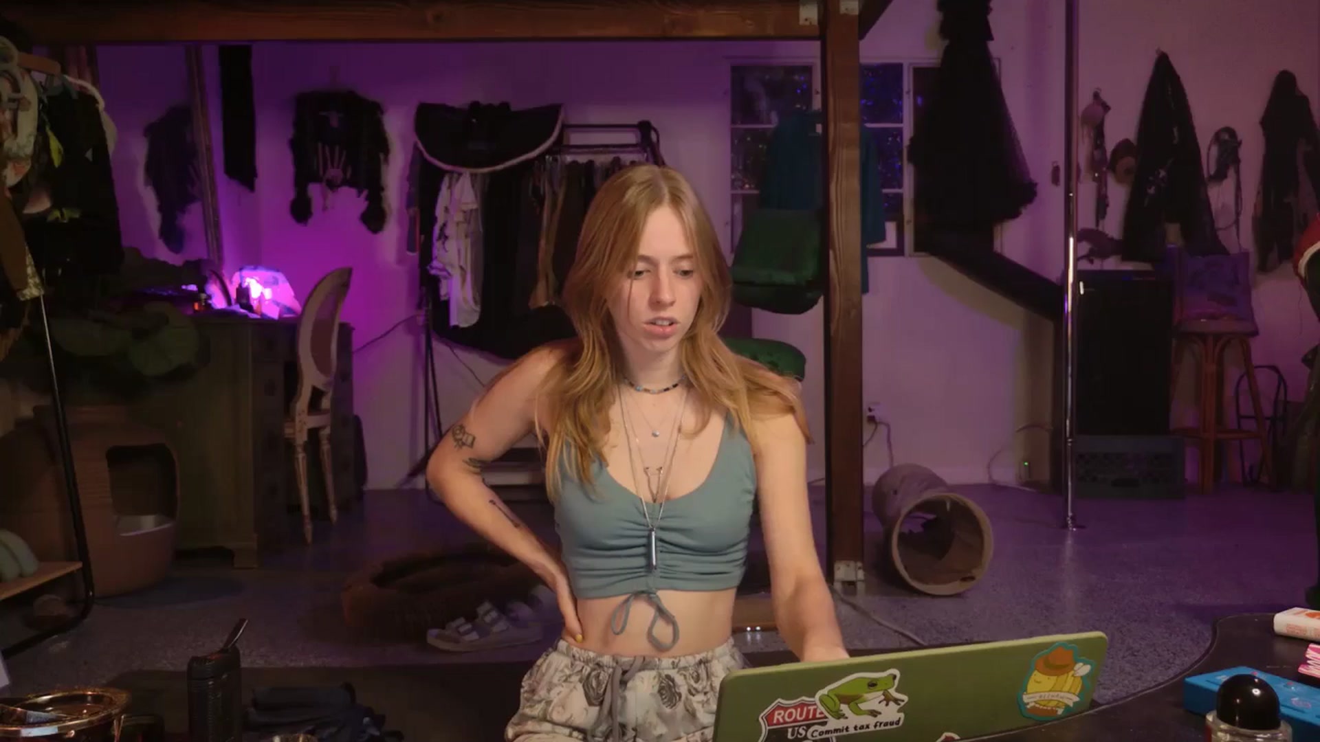Gallery image thumbnail from ellispierce's myfreecams stream on, 12/02/2025, 09:46 image 4 of 20