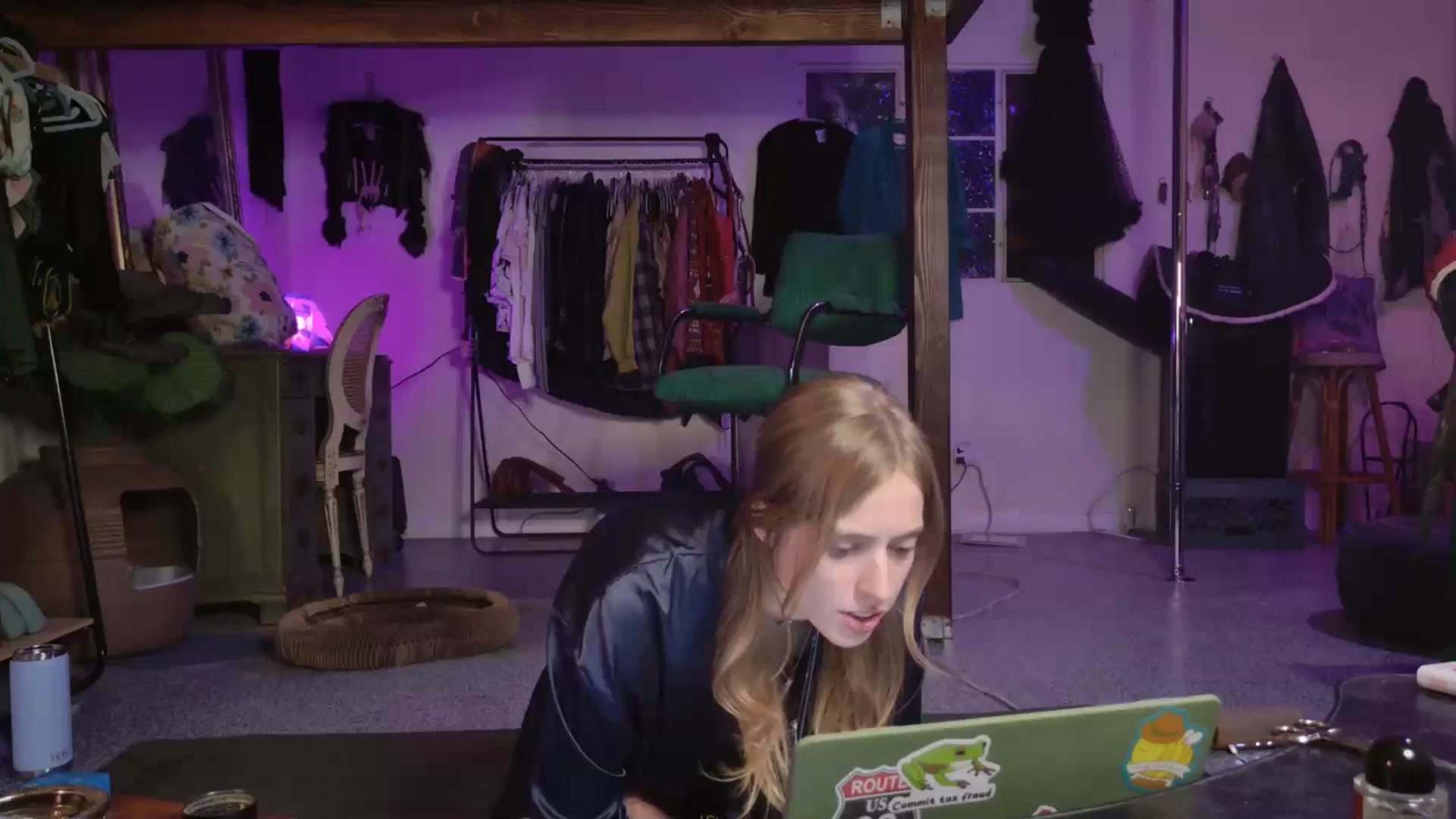Gallery image thumbnail from ellispierce's myfreecams stream on, 12/02/2025, 10:41 image 18 of 20