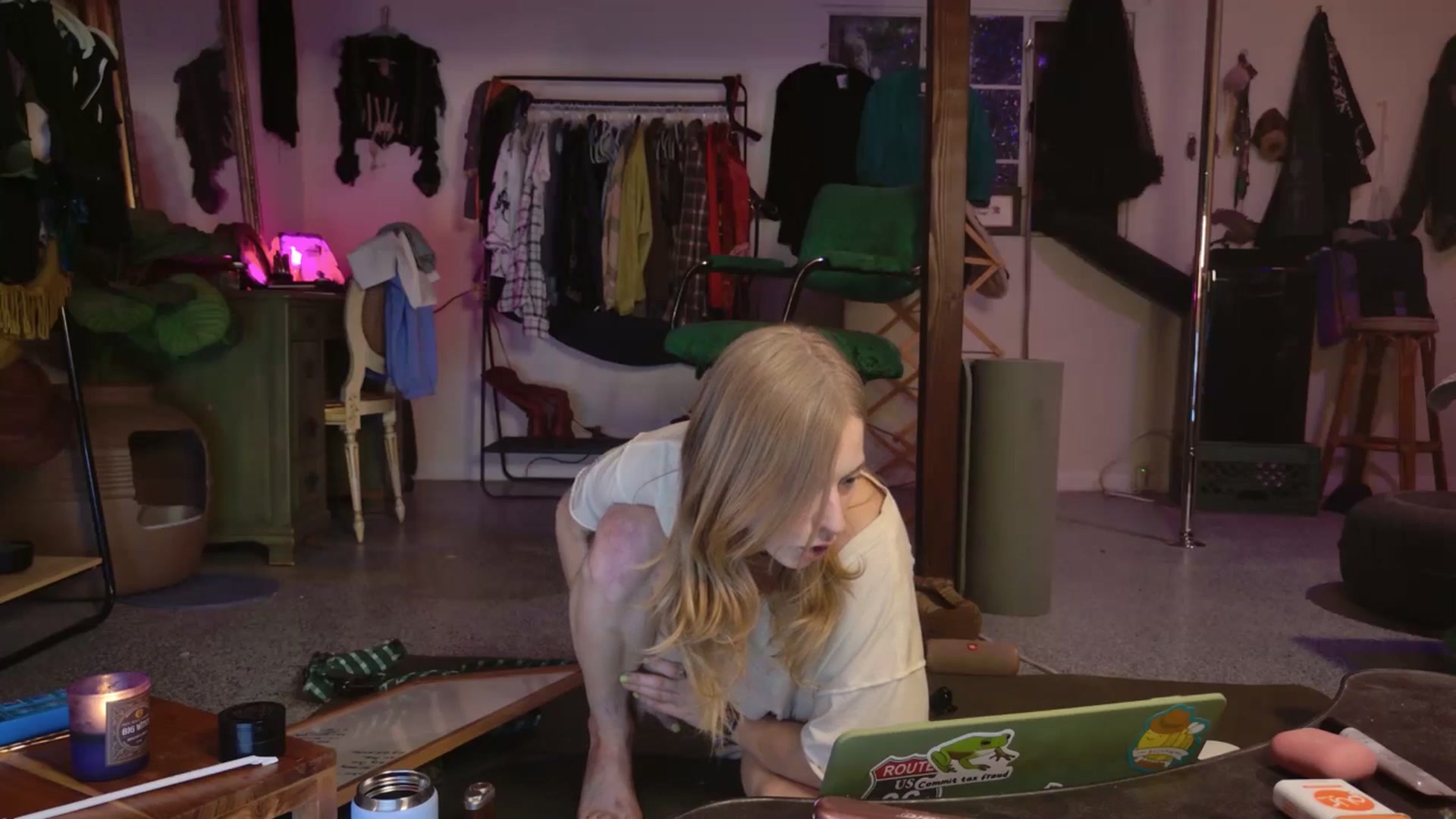 Gallery image thumbnail from ellispierce's myfreecams stream on, 12/09/2025, 08:10 image 19 of 20