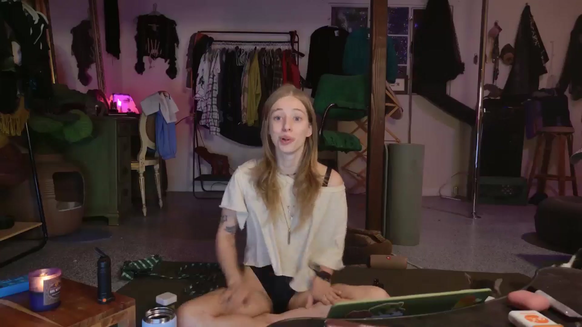 Gallery image thumbnail from ellispierce's myfreecams stream on, 12/09/2025, 08:10 image 13 of 20