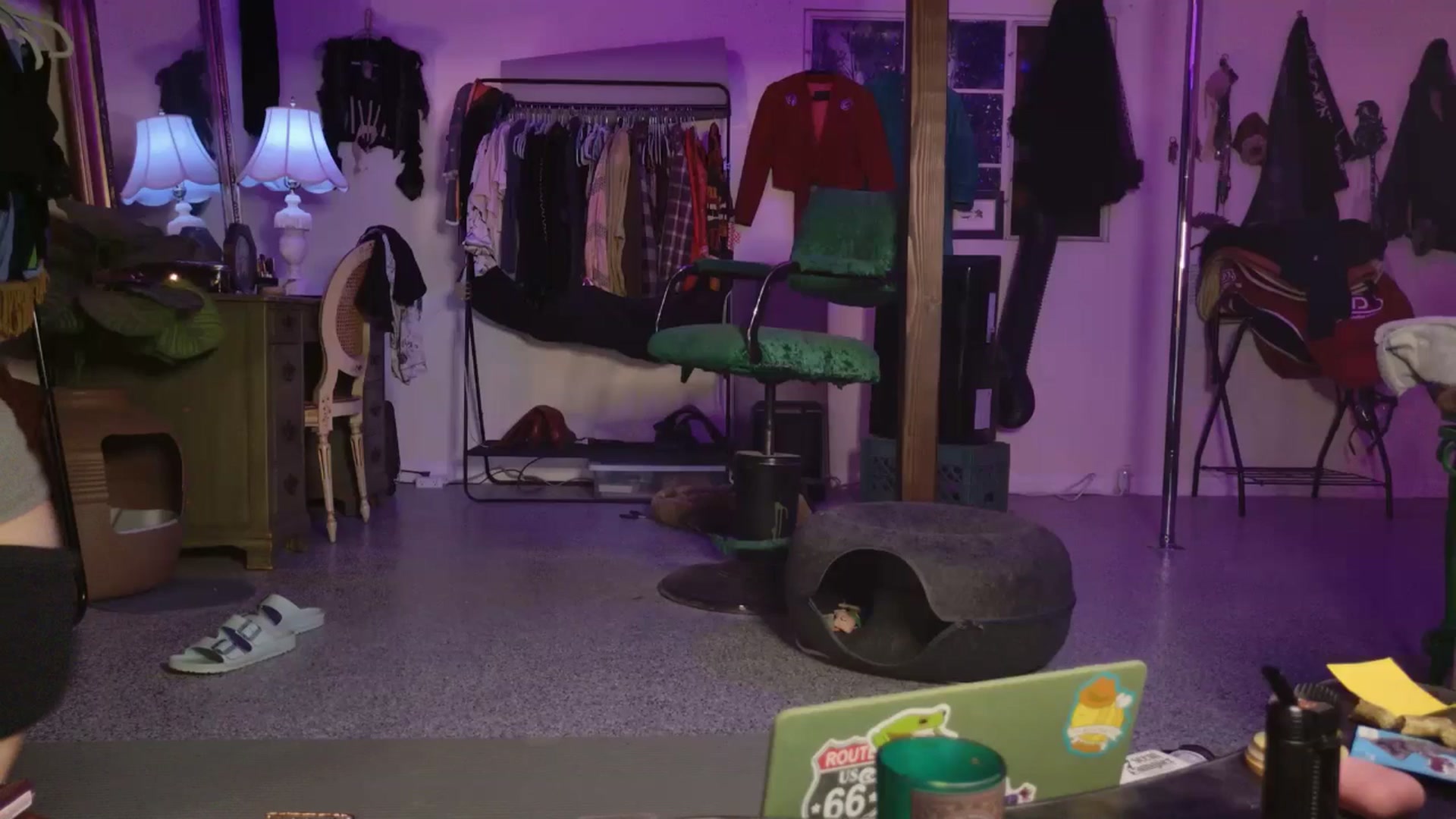 Gallery image thumbnail from ellispierce's myfreecams stream on, 12/14/2025, 08:02 image 16 of 20