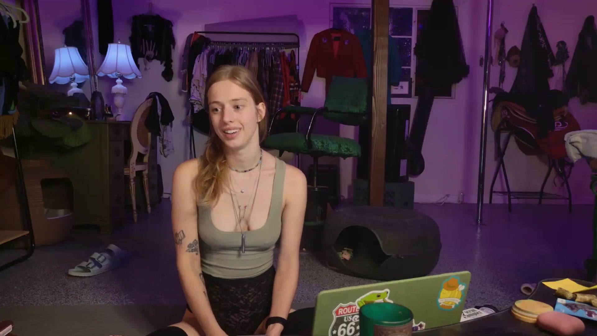Gallery image thumbnail from ellispierce's myfreecams stream on, 12/14/2025, 08:02 image 19 of 20