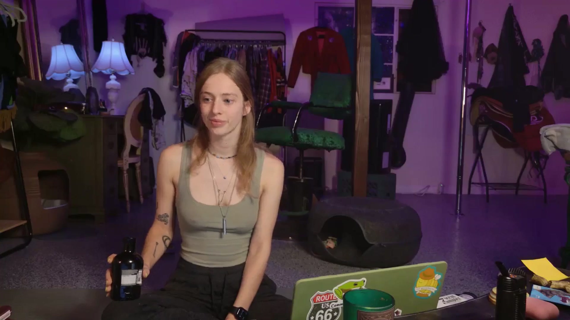 Gallery image thumbnail from ellispierce's myfreecams stream on, 12/14/2025, 08:02 image 12 of 20