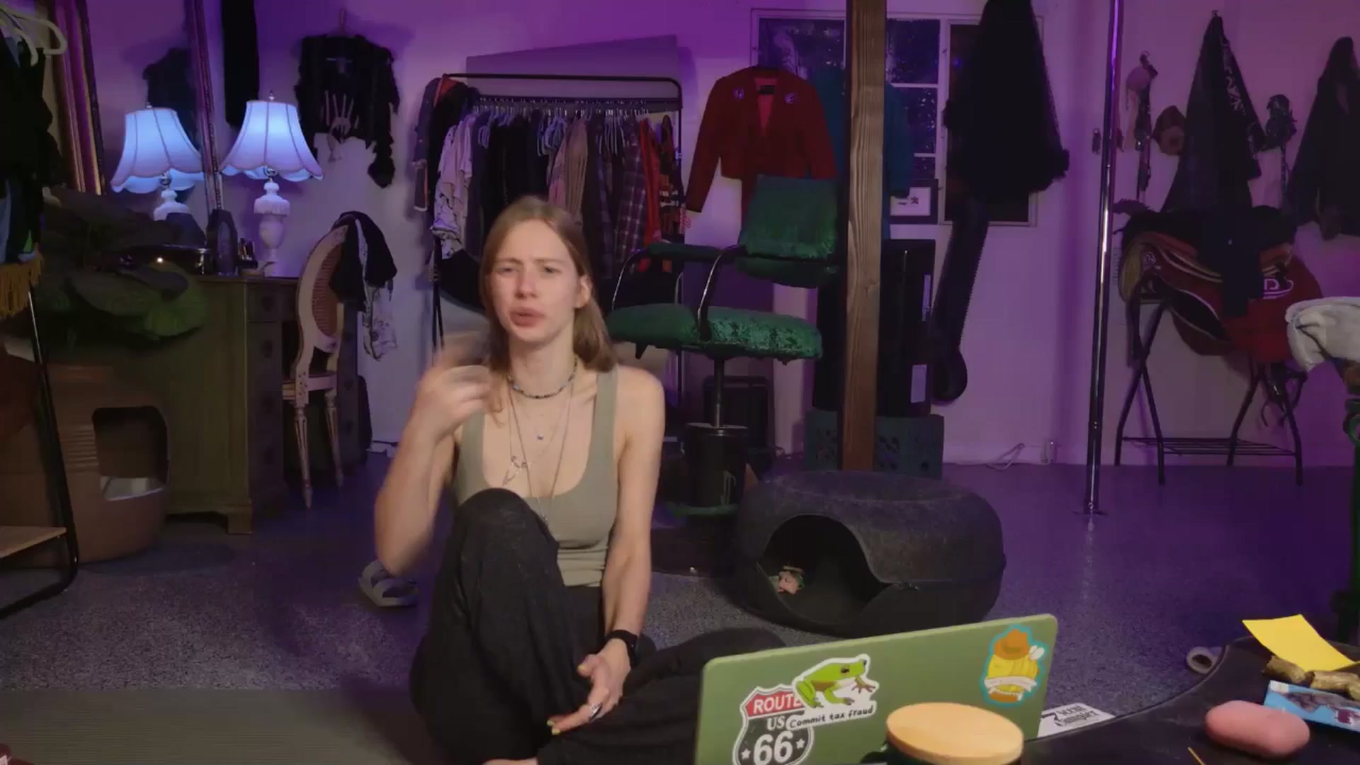 Gallery image thumbnail from ellispierce's myfreecams stream on, 12/14/2025, 08:02 image 4 of 20