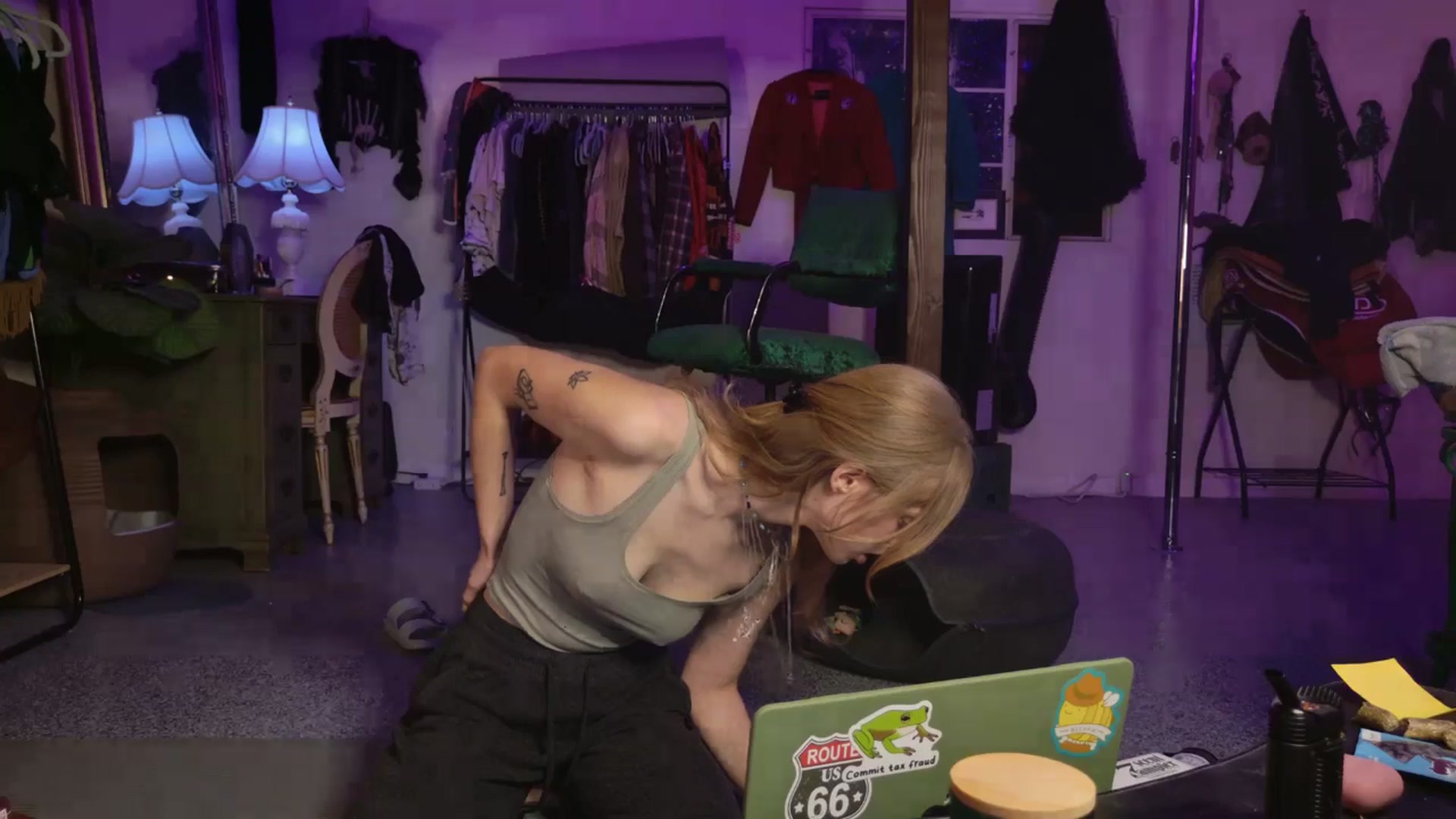 Gallery image thumbnail from ellispierce's myfreecams stream on, 12/14/2025, 08:02 image 6 of 20