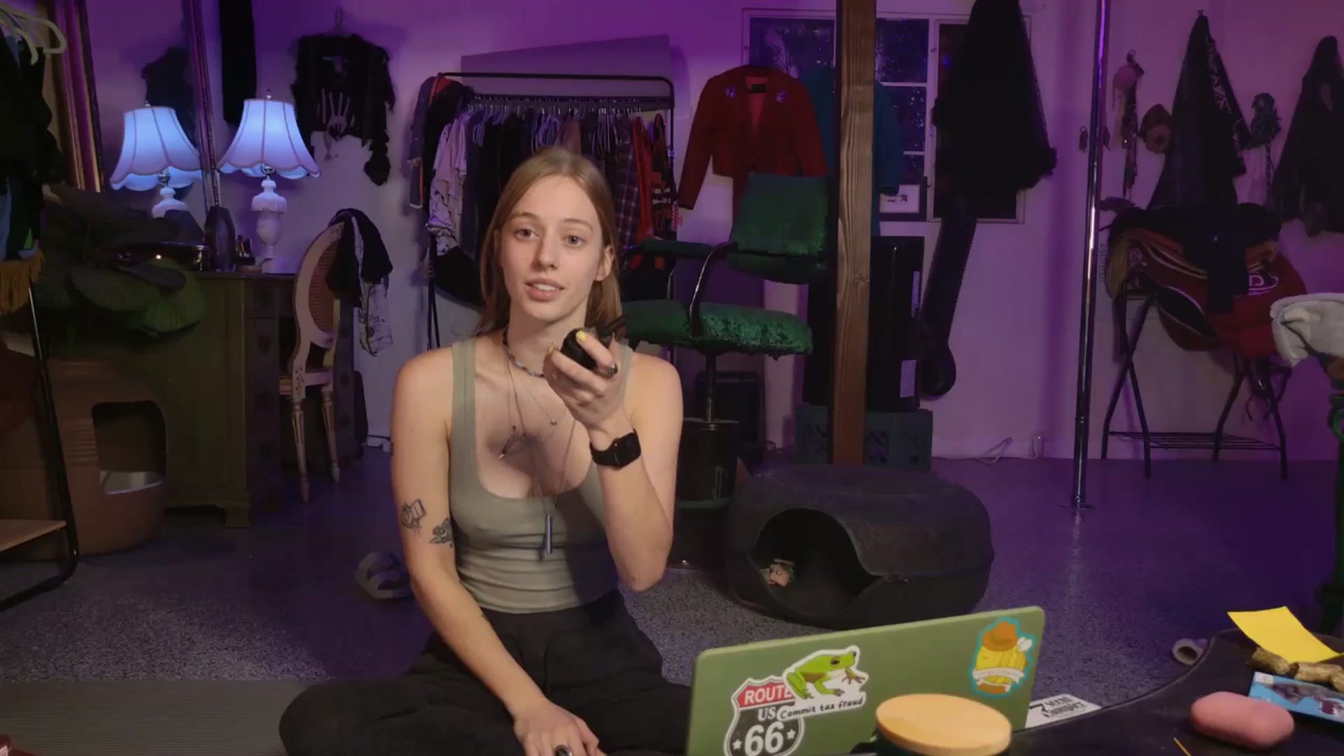 Gallery image thumbnail from ellispierce's myfreecams stream on, 12/14/2025, 08:02 image 3 of 20