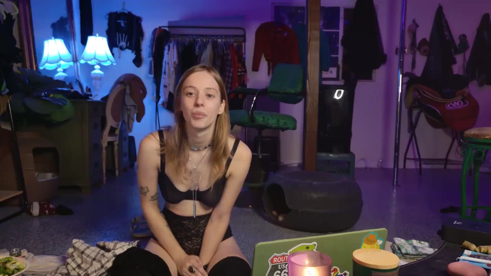 Gallery image thumbnail from ellispierce's myfreecams stream on, 12/16/2025, 10:06 image 5 of 20